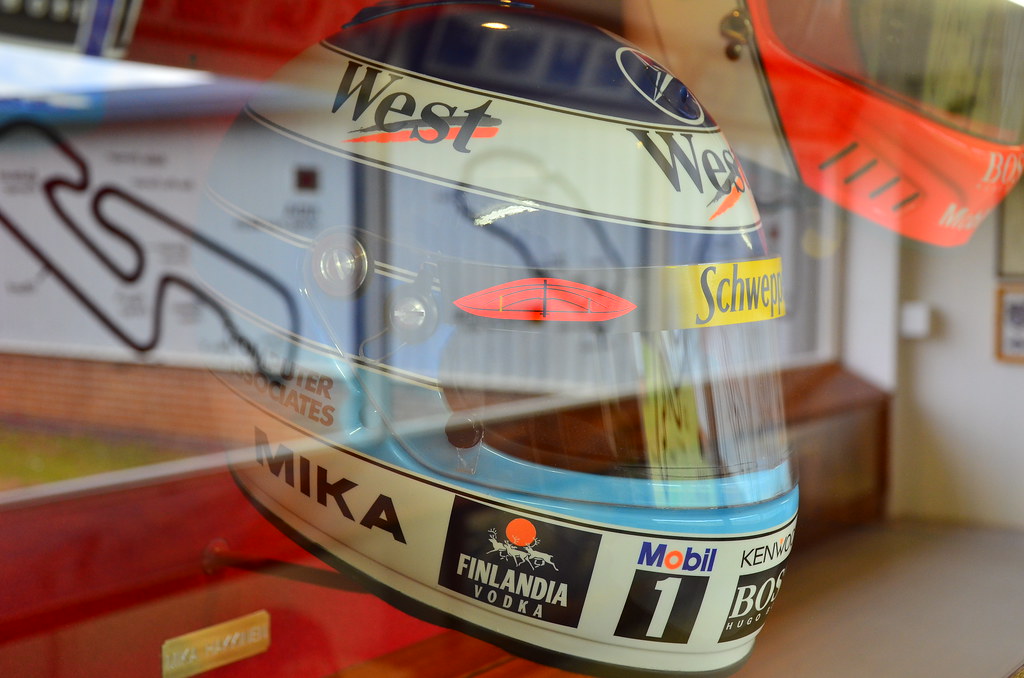 formula 1 racing helmet facts