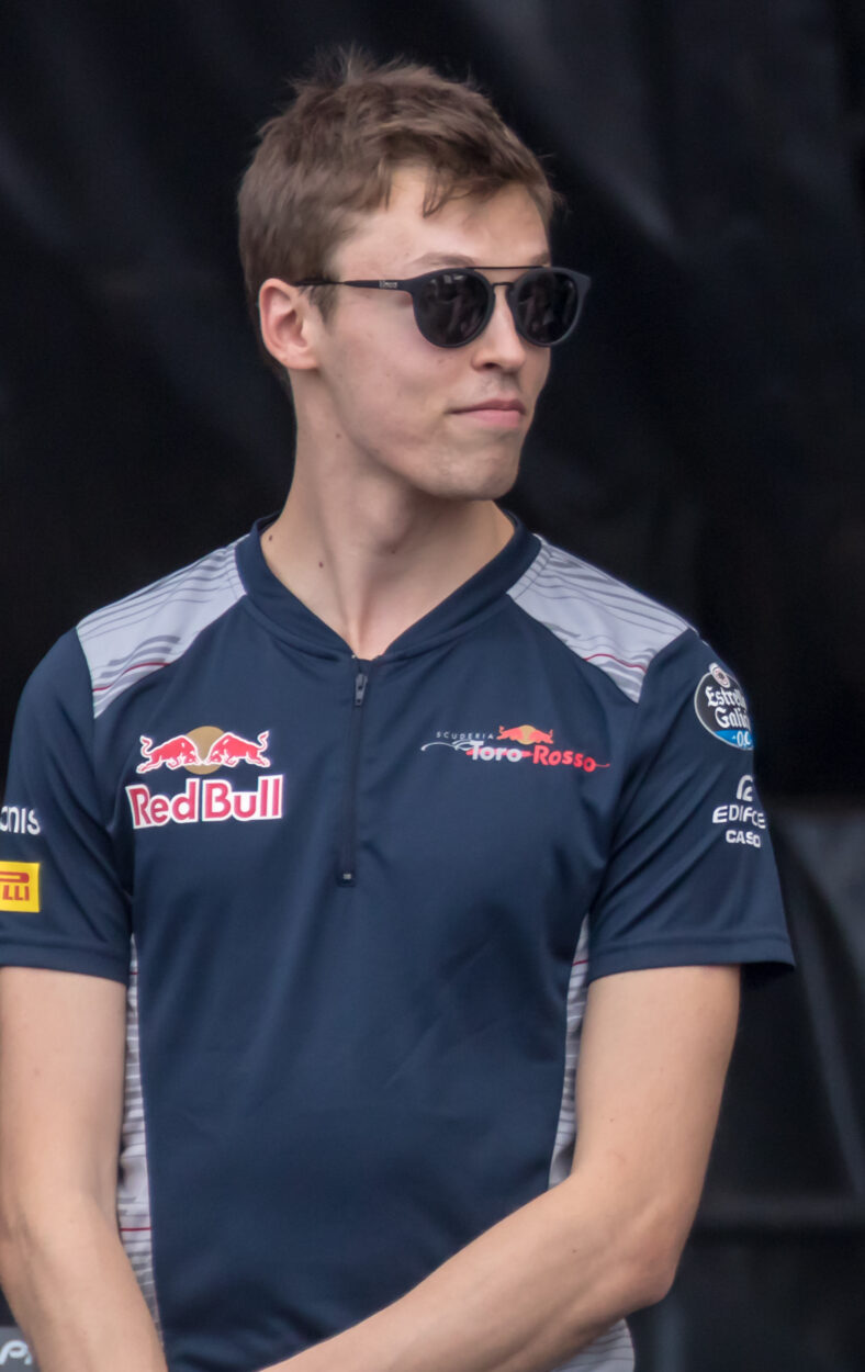 russian f1 drivers daniil kvyat