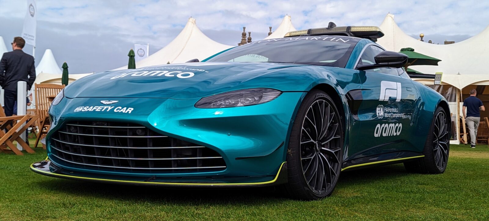 what is safety car in formula 1 aston martin vantage